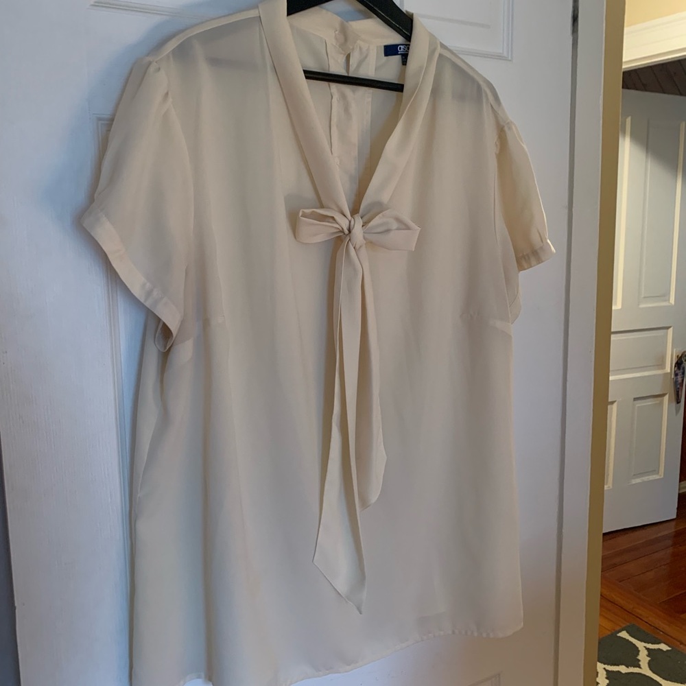 Pussybow Cream Blouse